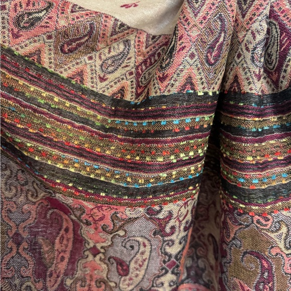 Patterned scarf - Picture 7 of 10